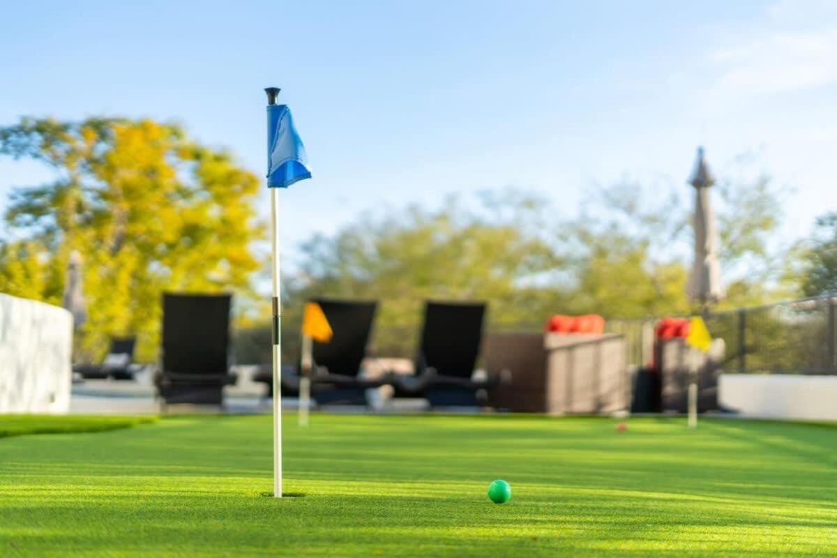 Golf Sim & Putting - Rooftop With 360 Views *